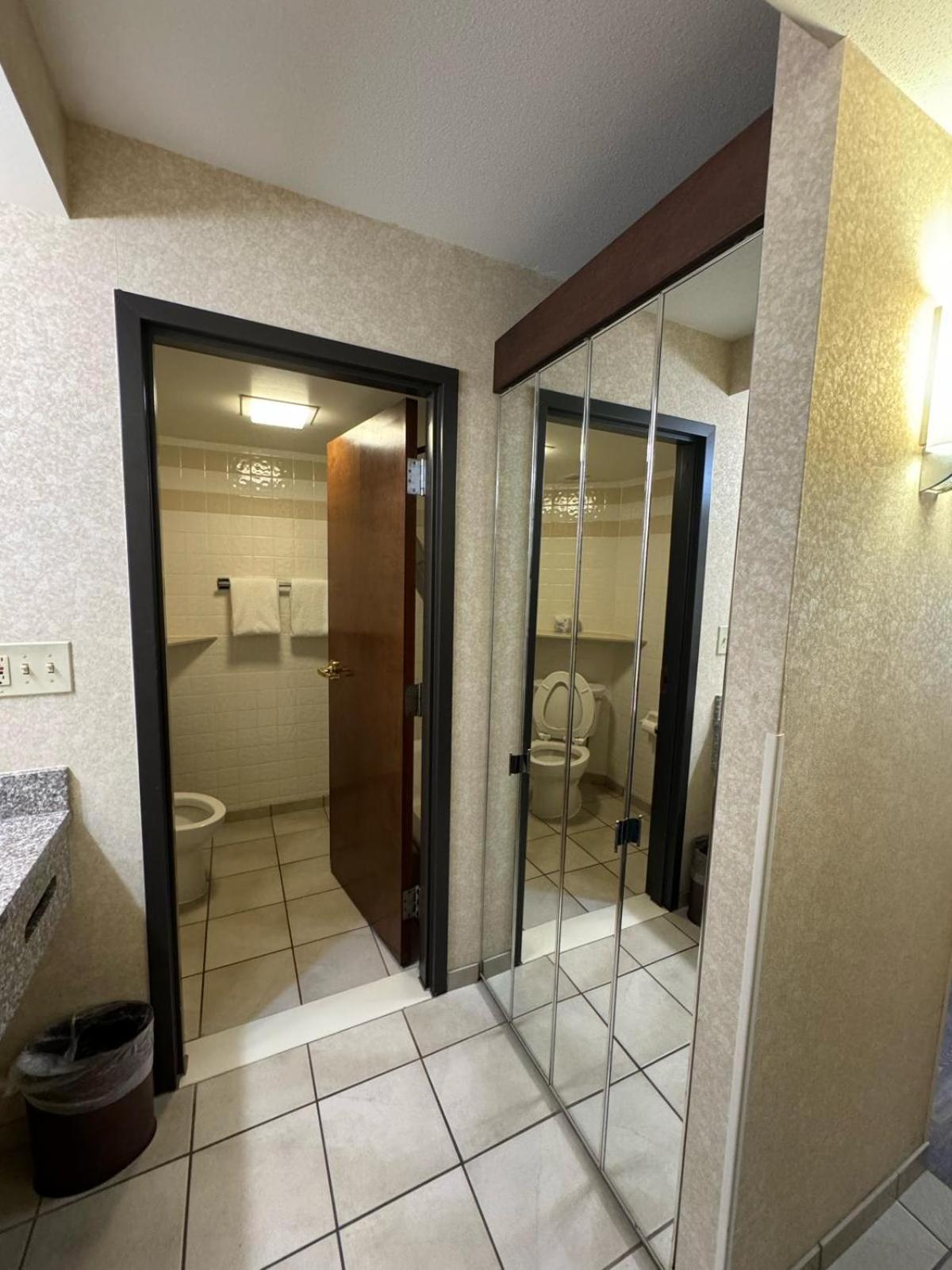 Sonesta Essential Houston Hobby Airport Hotel Exterior foto