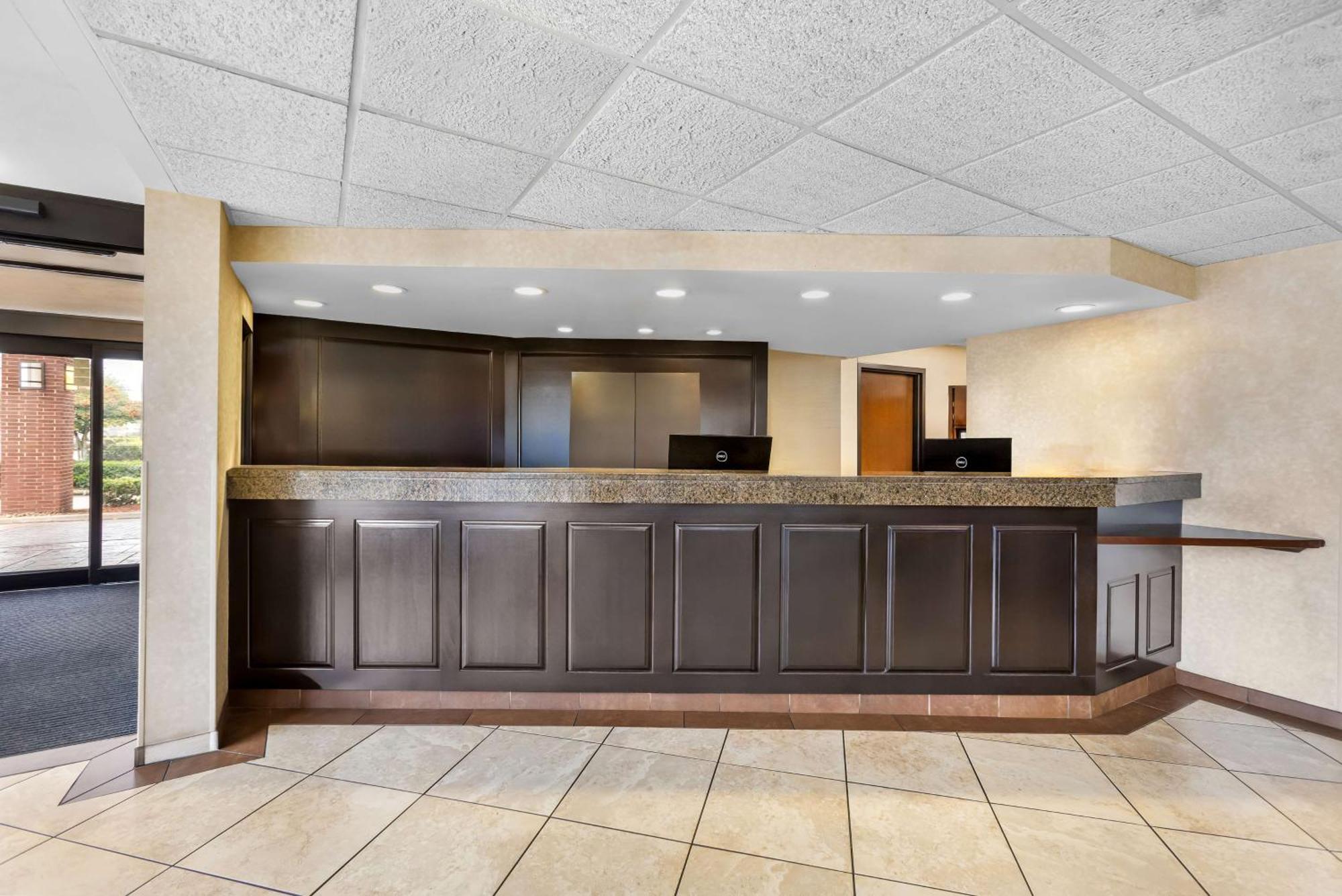 Sonesta Essential Houston Hobby Airport Hotel Exterior foto